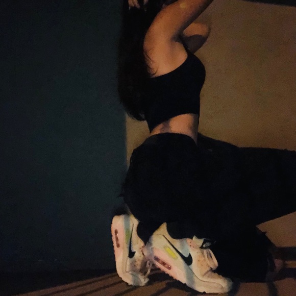 scarlett_etling